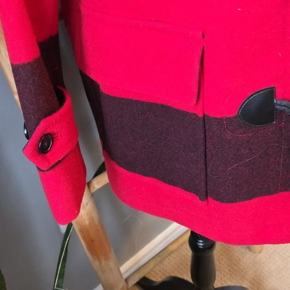 Stylish Red Pea Coat with Toggle Closures - Picture 4 of 11